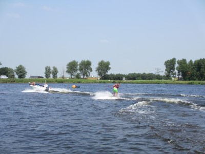 Snelvaren in Alkmaarder en Uitgeestermeer