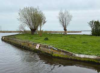 Aanmeerverbodsborden bij eiland Pannekoek vanwege onveilige situatie